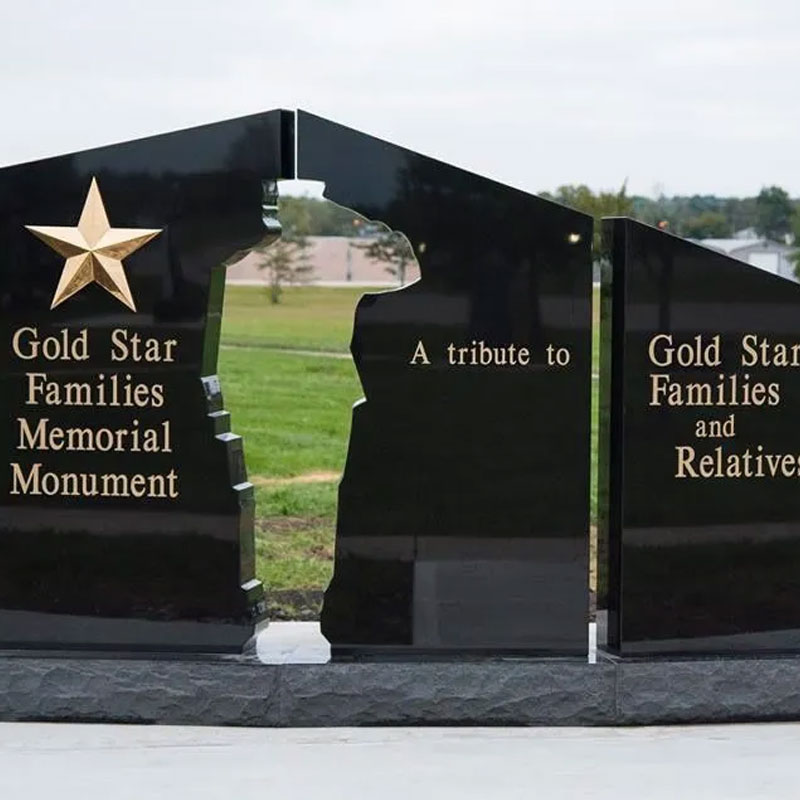 photo of the Gold Star Families Memorial at Lone Tree Cemetery in Hayward, California